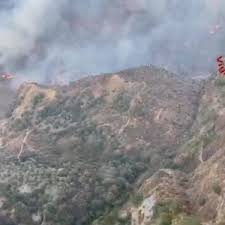 Incendi in italia oggi incendi, protezione civile: Q 81ihdv53noqm