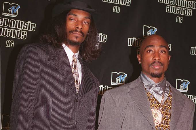 Snoop Dogg to Induct Tupac Shakur Into Rock and Roll Hall of Fame |  Billboard