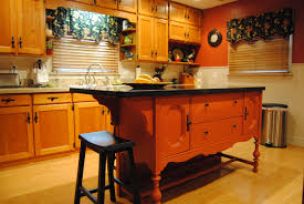 See more ideas about vintage kitchen, retro kitchen, kitchen decor. 53 Kitchen Islands For Old Homes Ideas Kitchen Home Antique Kitchen Island
