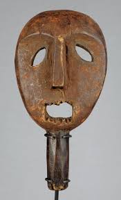 Masque Kumu Komo Ou Peuple Voisin Maniema Mask Congo Rdc Mc0669 Africa Afrika African Tribal Art Afr Arte Africana Mascaras De Madera Mascaras Tribales
