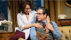 The carrie bradshaw star was joined by her returning costars kristin davis and cynthia nixon for a night shoot. Plaza Suite Announces Broadway Return Variety