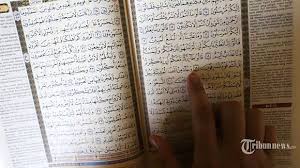 Quran.com is a sadaqah jariyah. Bacaan Surat Yasin Lengkap 83 Ayat Dalam Bahasa Arab Dan Latin Beserta Artinya Tribunnews Com Line Today