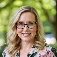 Meet our marketing leader! Casey Zeller has been with us for one year after  11 years in the corn and soybean industry. He still has a family farm in  central Indiana. |