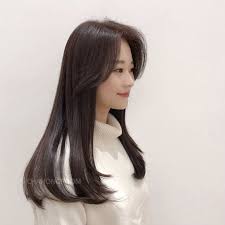 Pin On Coupes De Cheveux