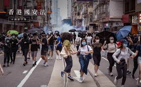May 28, 2020 · 「港版國安法」的全名為《全國人民代表大會關於建立健全香港特別行政區維護國家安全的法律制度和執行機制的決定（草案）》，是大陸在去年. é¦™æ¸¯é€šéŽ åœ‹å®‰æ³• ç¨ç«‹é—œç¨…å€ å¾…é‡ æ¸¯æ¾³æ¢ä¾‹ éƒ½å°‡ä¸ä¿ åœ‹éš›è­¯é–‹ç½ æ›æ—¥ç·š