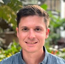 Jane Marinelli's Instagram, Twitter & Facebook