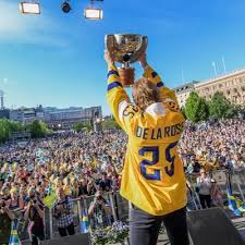 De la rose was selected by the montreal canadiens in the second round, 34th overall, of the 2013 nhl entry draft. Jacob De La Rose Jacobdelarose Twitter