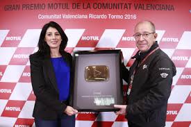 Casting gold youtube play button. Motogp Youtube Channel Awarded Gold Play Button Motogp