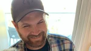 Karen Krebsbach's Instagram, Twitter & Facebook