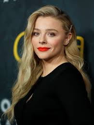 Hollywood star Chloe Grace Moretz announces she's gay as she posts in  support of Kamala Harris