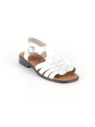 Check It Out Faded Glory Sandals For 7 99 On Thredup