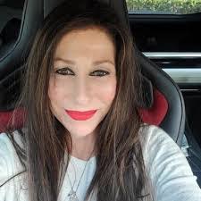 Louise Amore's Instagram, Twitter & Facebook