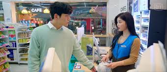 Ji is not married yet so fans are looking forward to who his girlfriend is. Kim Yoo Jung Aims For Best Part Timer Badge Finally Meets Ji Chang Wook S Girlfriend In Backstreet Rookie Episode 3