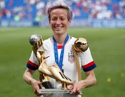 Foi eleita pela fifa, seis vezes, como a melhor jogadora de futebol do mundo, entre os anos de 2006 a 2010 e em 2018. Megan Rapinoe E Bola De Ouro No Feminino Marta Entra Na Selecao Da Fifa Comunica Am