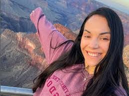 Brianna Meredith's Instagram, Twitter & Facebook