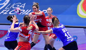 Rapid bucurești este o echipă de handbal feminin din bucurești, românia, secție a organizației polisportive clubul sportiv rapid bucurești. Bugetele De Champions League Din Handbalul Feminin Romanesc Sume AmeÅ£itoare Puse N Joc In Pandemie