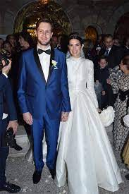 .εφόσον το επιτρέπουν τα επιδημιολογικά δεδομένα και γι΄αυτό το λόγο έχει ζητήσει από την επιτροπή να επανεξετάσει τόσο το θέμα της μουσικής στην εστίαση, όσο και το όριο ατόμων στους γάμους. O Lampros Diplos Gamos Ths Korhs Toy Kwsta Kaisarh Anastasias Kalesmenoi O Kyriakos Kai Mareba Mhtsotakh Pics Mononews