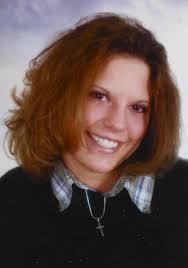 Leslie Kay's Instagram, Twitter & Facebook