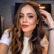 Terremoto en RTVE: Elena Sánchez es cesada después de que consiguiera  fulminar a su director de contenidos