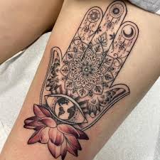 It can be used in conjunction with tattoos, henna or markers. 20 Impeccable Hamsa Designs Tattoodo