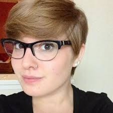 This hairstyle involves the hair falling all over the head to have a shaggy look. 21 Short Hair Long Face Glasses