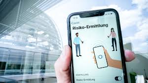 Grün für niedriges risiko, rot für erhöhtes risiko. Update Der Corona Warn App Risikoberechnung Andert Sich Deutlich Tagesschau De