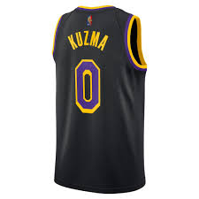 They historically have been gold but in recent seasons appeared to border on highlighter yellow. Herren Basketball Trikot Los Angeles Lakers 23 Kyle Kuzma Basketball Uniform Unisex Armelloses Besticktes Mesh Basketball Swingman Trikot Grosse S Xxl T Shirts Shirts Poloshirts Trikots Mojkozmetickisalon Com