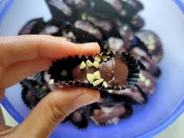Salam nak tanya kalau tepung tu 380 gm sukatan cawan bape yer sebb saya takder penimbang ? Resepi Biskut Chip Coklat Sukatan Cawan Danish Harraz