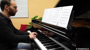 E ci sarà il ballo delle incertezze e ci sarà un posto in cui perdo tutto che per stare in pace con te stesso e col mondo devi avere sognato almeno per un secondo e ci sarà tra la gente che aspetto chiunque ha. I Tuoi Particolari Tutorial Per Pianoforte Ultimo Sanremo 2019 Pianosolo Il Portale Sul Pianoforte