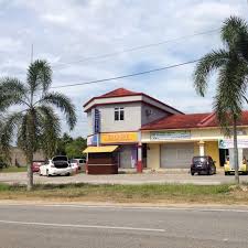 Lot tepi (15,973.64 kp = 3 tingkat) dan lot tengah (9,084.73 kp = 2 tingkat). Kedai Untuk Disewa Property Rentals On Carousell