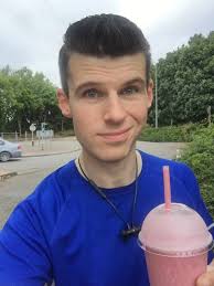 Chris Everson (@chrisiseverson)