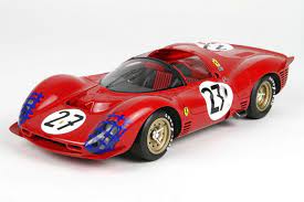 It was almost entirely the same car as the p2 except for minor details such as in direct competition with the 330 was the ford gt40. Bbr New Ferrari 330 P3 Spider 24h Le Mans 1966 Diecastsociety Com