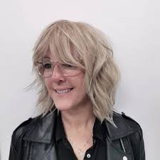 Short haircuts for women over 50 are a raging trend! 13 Best Hairstyles For Women Over 50 With Glasses