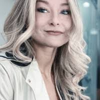 Rachel Benoit's Instagram, Twitter & Facebook