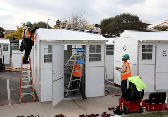 Tiny Pallet Homes To House Homeless Underway in Isla Vista - The Santa  Barbara Independent