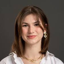 Clare Porter's Instagram, Twitter & Facebook