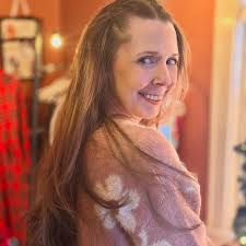 When the weather outside is (still) frightful but your heart is ready for  Spring. Who's with me? 🌸🌸🌸 #inlikealion #readyforspring