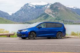 2019 Chrysler Pacifica Hybrid Gas Mileage Review The Ideal