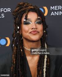 198 Lucy Barrett Stock Photos, High-Res Pictures, and Images