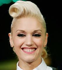 Choose any word that best describes what you're feeling and pin a section of your hair with this verbose clip. 10 Stunning Rockabilly Hairstyles For Long Hair