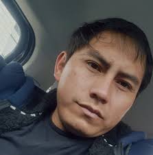 Robert Humberto Garzon (@robert.garzon.165)