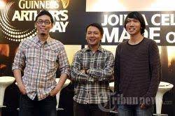 Efek rumah kaca lahu luhaan rock man mtafute mtafute bhalobasi tomay janda gendut montok yaoi anime eng sub when you are mine paloma and diego engli film ftv semi baba ese shola allyson limbu. Download Efek Rumah Kaca Seperti Rahim Ibu Dilengkapi Lirik Lagu Serta Video Youtube Tribun Padang