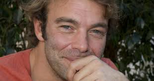 Patrick Puydebat in love en vacances : son baiser romantique avec Caroline 