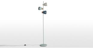 albert staande lamp witgroen zachtgrijs en parelmoernachtblauw made com vloerlamp lampen staande lampen