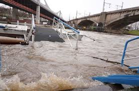 Damit sie sich die welt intensiv wie nie erlaufen können. Hochwasser Im Sudwesten Tauwetter Lasst Pegel Der Flusse Steigen Baden Wurttemberg Stuttgarter Zeitung
