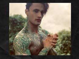 Nisha rawal reveals that he was physically abusive even then. Asim Riaz Tattoo Asim Riaz Flaunts His Temporary Tattoo In Shirtless Photo Fan Writes Hottest And The Bestest