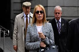 Después de ocupar el cargo de primera dama, zulema yoma se fue de la quinta de olivos en medio de un escándalo en 1991, año y medio después de que su esposo por aquel entonces. Zulema Yoma Cristina Me Dijo Que La Muerte De Carlitos Fue Un Atentado Geopolitico