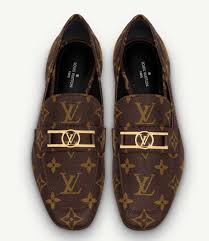 Check spelling or type a new query. Chaussures Louis Vuitton Automne Hiver 2021 2022 Photos Et Prix Jtrouver