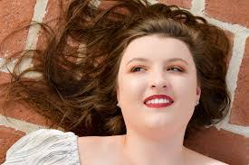 Amy Schlueter's Instagram, Twitter & Facebook