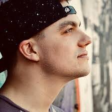 Caleb Tarter's Instagram, Twitter & Facebook